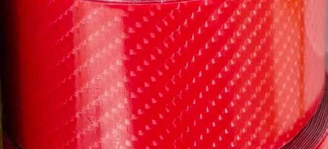 Carbone Rouge brillant
