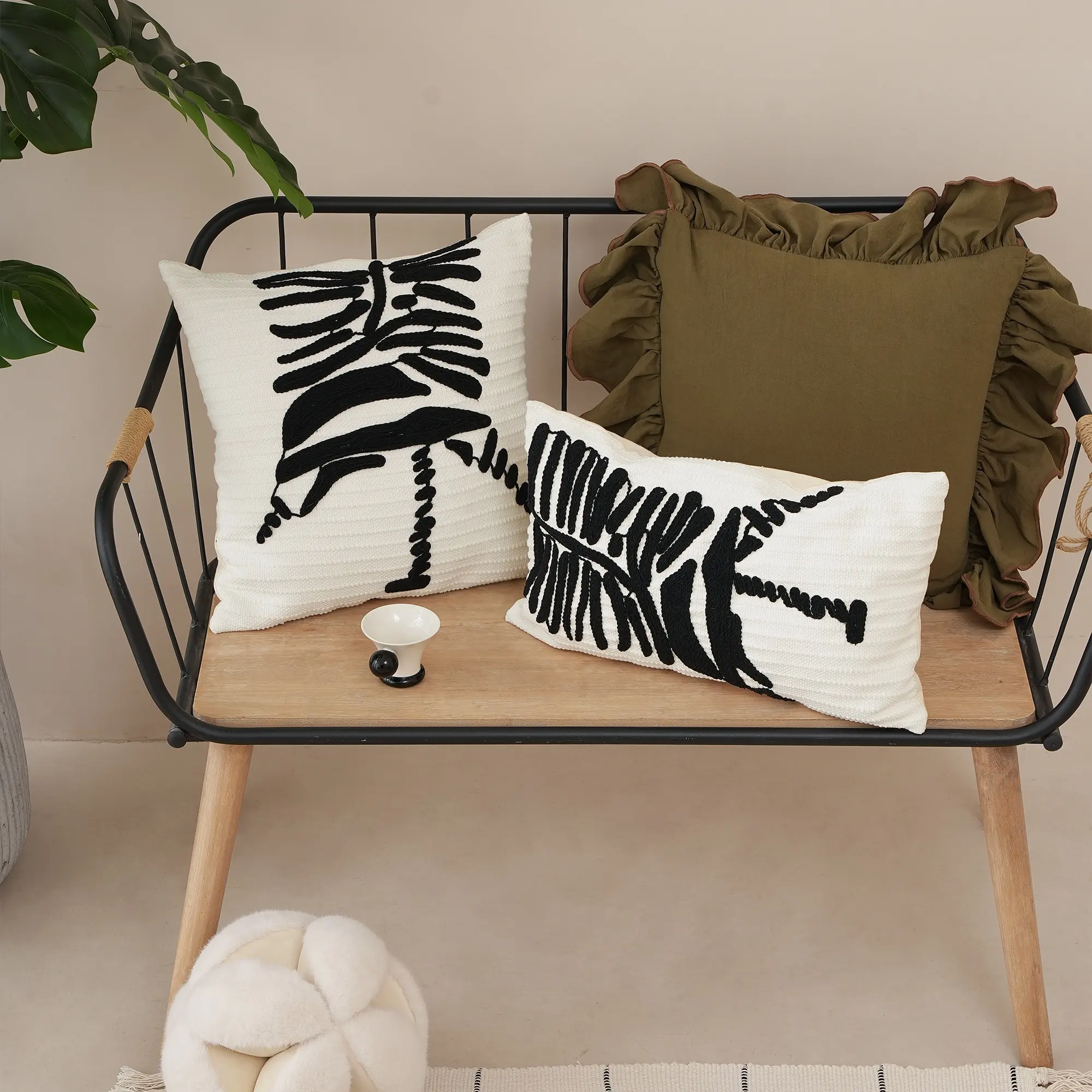 새로운 독창적 인 디자인 자수 베개 커버 비 현실적인 아트 스타일 홈 장식 베개 커버