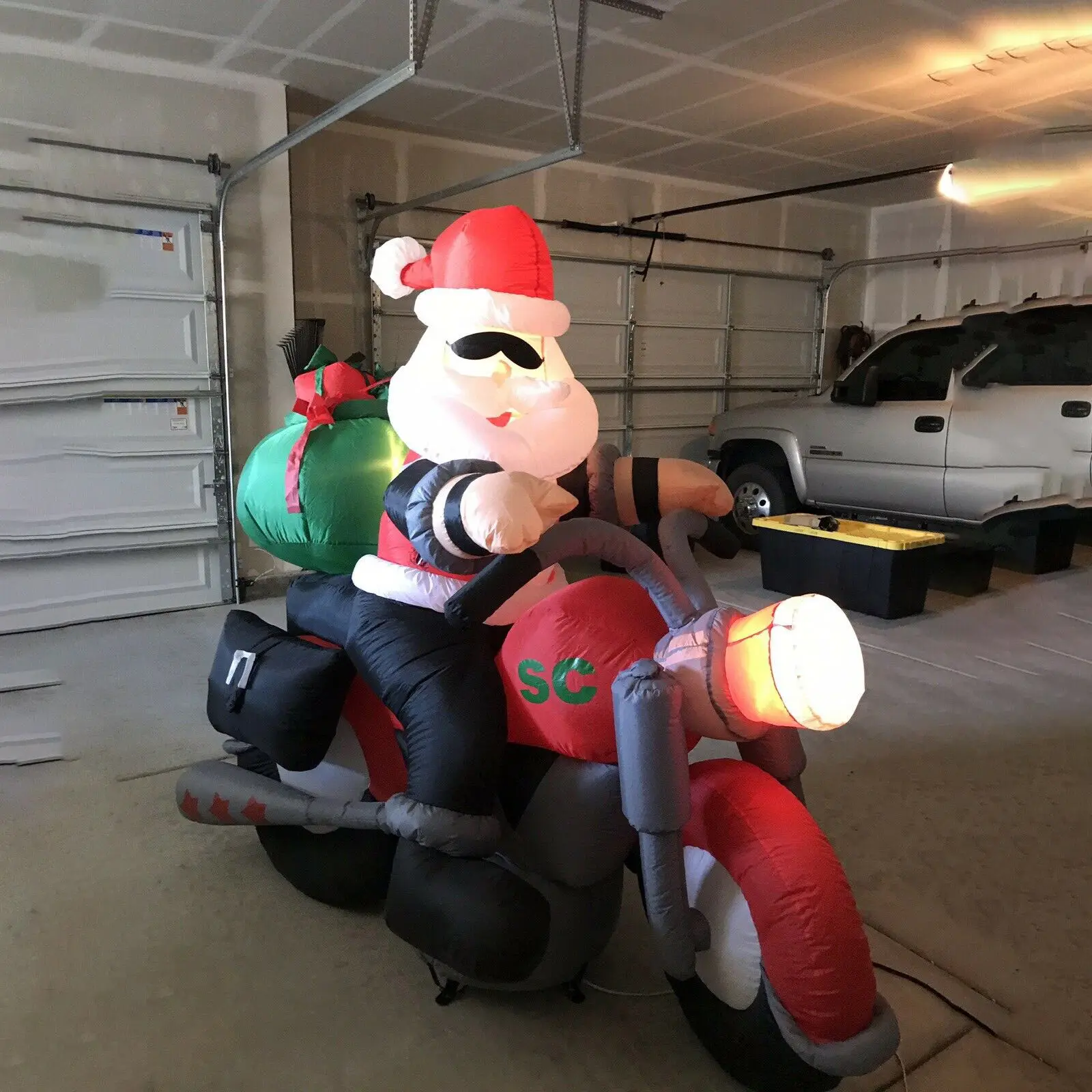 Chopper inflable de la motocicleta del papá Noel de la Navidad Airblown