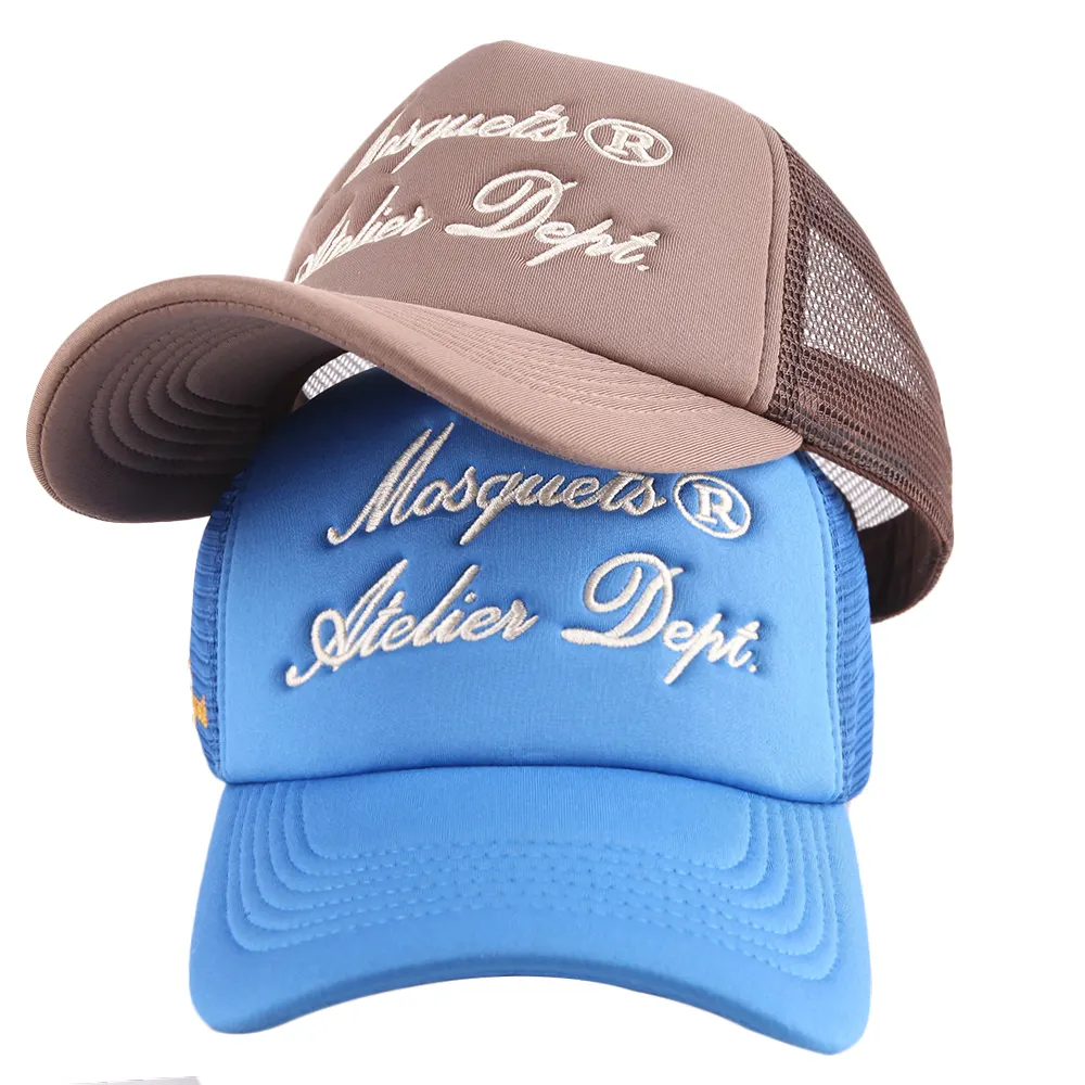 Cappello da camionista in rete a tesa Pre-curva a 5 pannelli personalizzato, cappellini da camionista in schiuma con logo ricamato