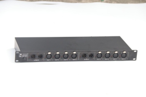 Precio de fábrica 1in8 o 2in4 Salida Dmx Divisor aislado Entrada DMX de 3 pines y 5 pines - Product Image 3