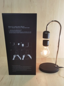 独特的悬浮浮动灯泡黑色创新设计台灯，带无线充电器
