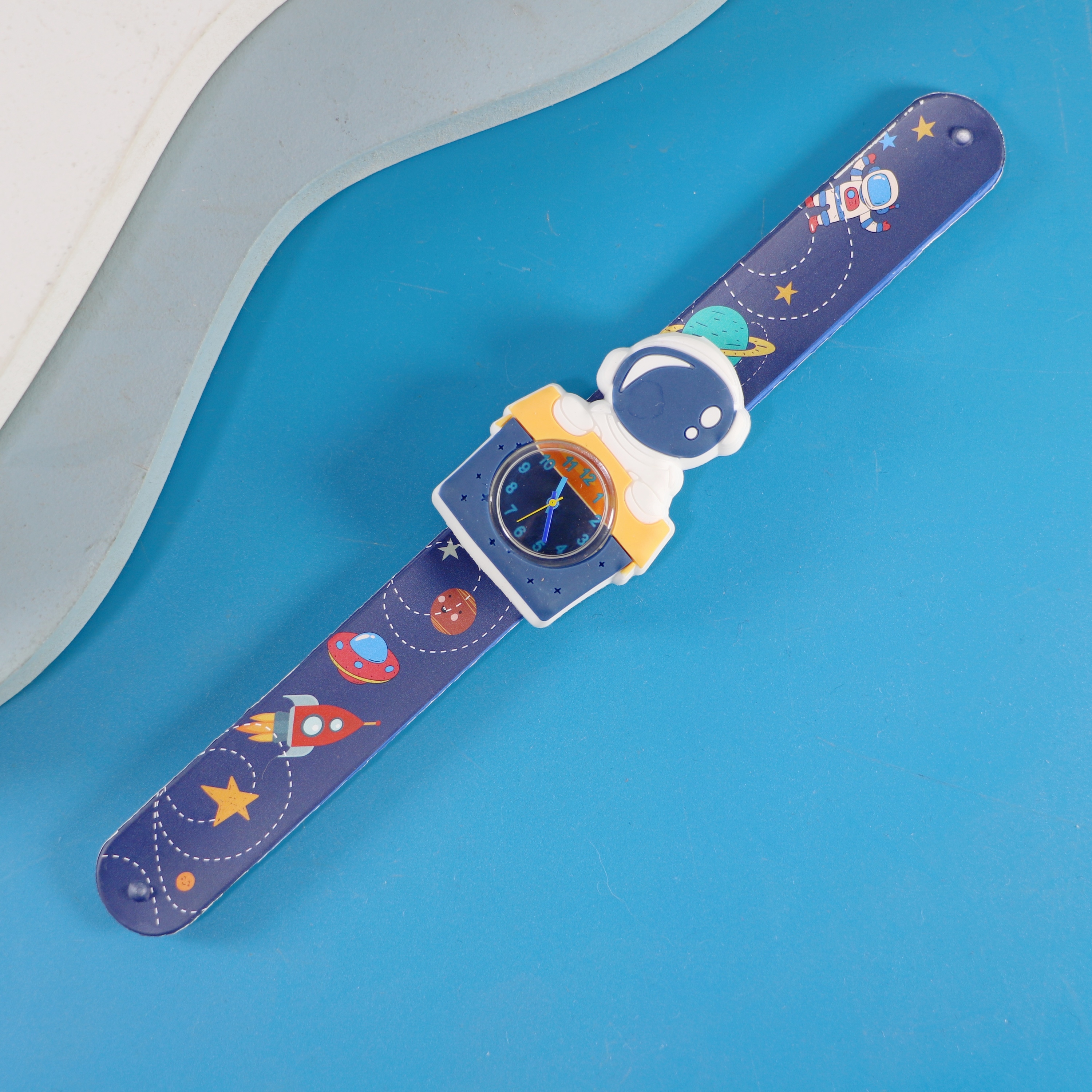 Correa de reloj estampada azul con motivo de astronauta 2