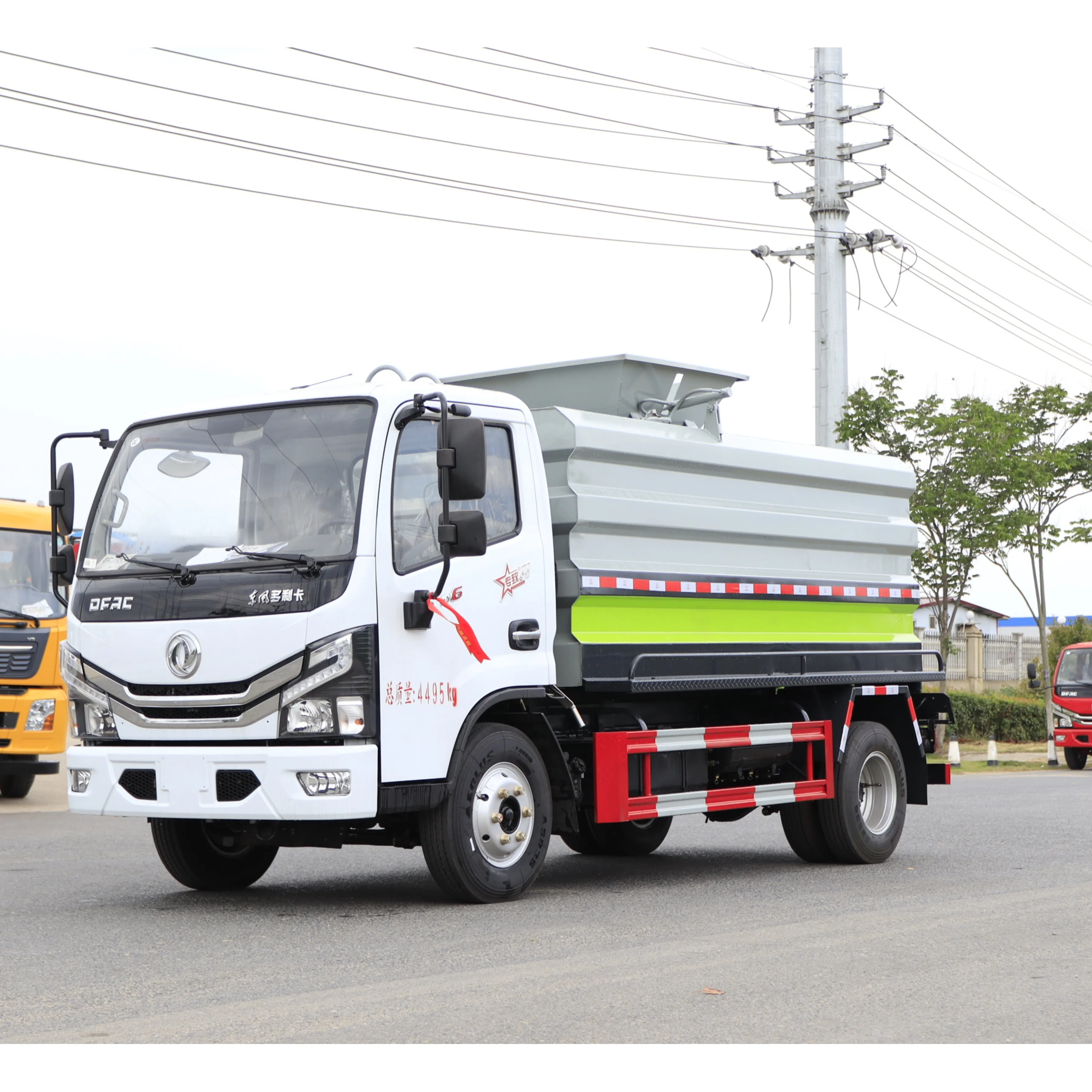 DFAC 8 CBM Protección del medio ambiente y camión de basura de cocina libre de contaminación con mecanismo de giro
