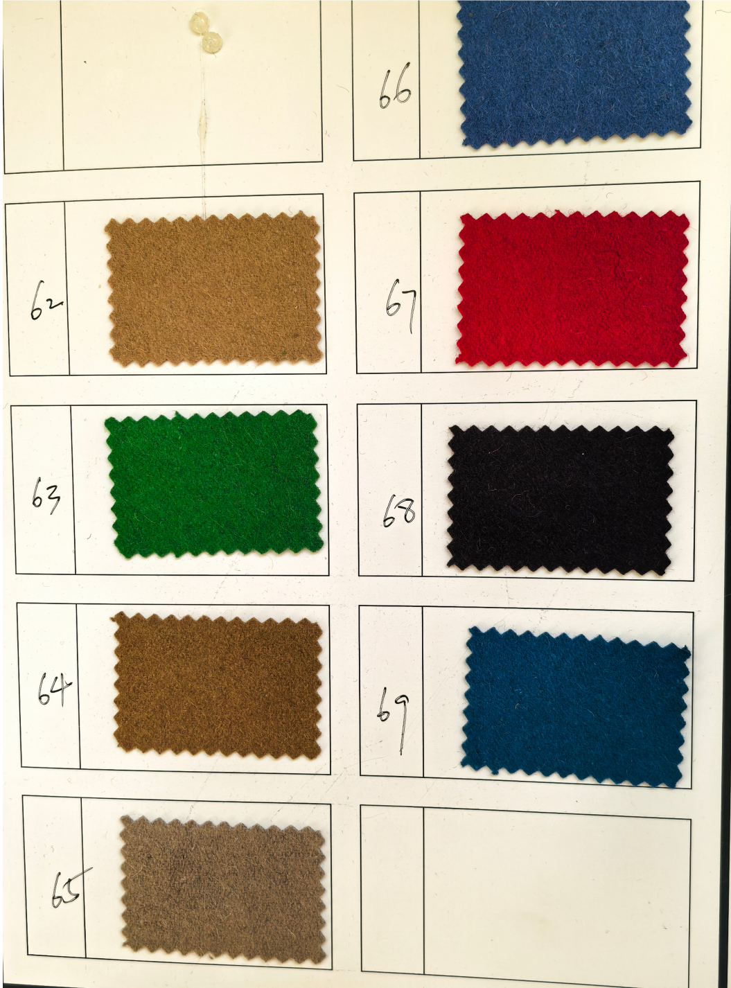 Más colores en contacto con nosotros