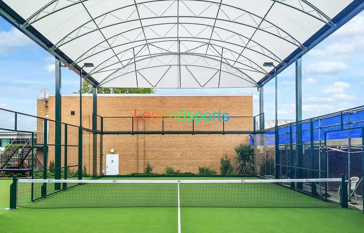 Китайский производитель открытый панорамный Padel теннисные корты с крышкой