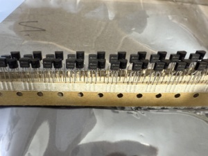 Pst600d t600d bóng bán dẫn đặt lại nhạy cảm với điện áp ban đầu mới 4.2V đến-92 PST600D-2 - Product Image 4