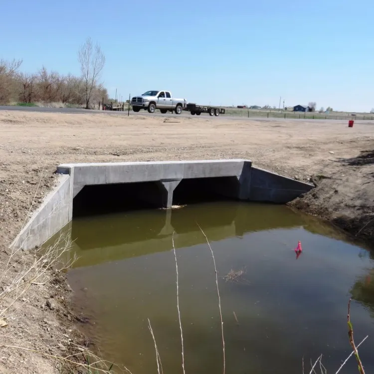 Reforzado con elementos prefabricados de hormigón alcantarilla moldes para túnel de utilidad