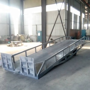 Su misura idraulico in acciaio addensato materiale Anti-skid piastra di scarico del contenitore di carico del carrello elevatore di atterraggio Mobile Dock rampa
