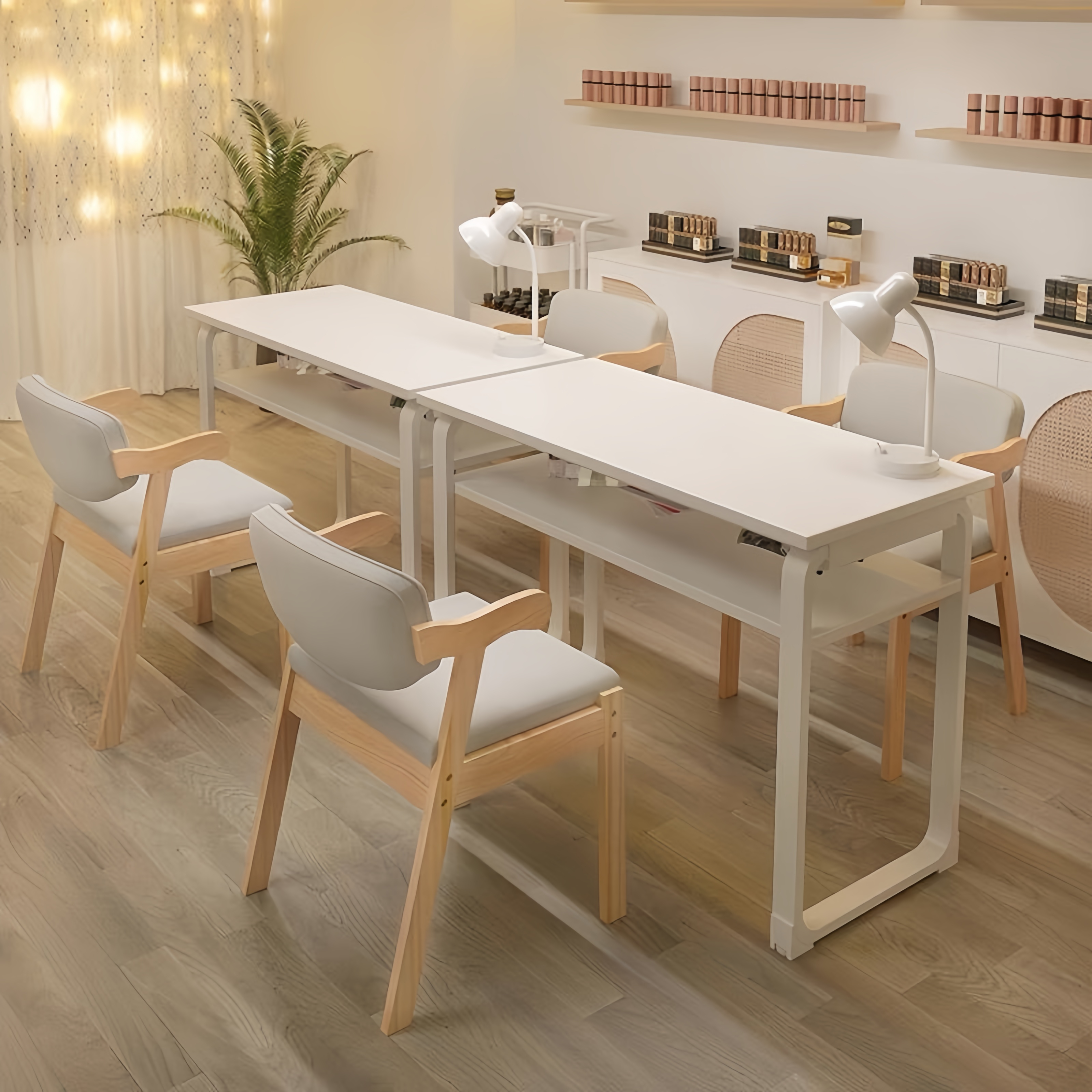 Table de manucure en bois, modèle B