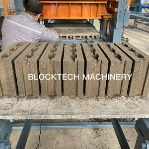BLOCKTECH, máquina de fabricación de ladrillos de reciclaje de plástico, máquina de fabricación de bloques de molde de pavimentadora, máquina de bloques de enclavamiento hidráulico - Product Image 3