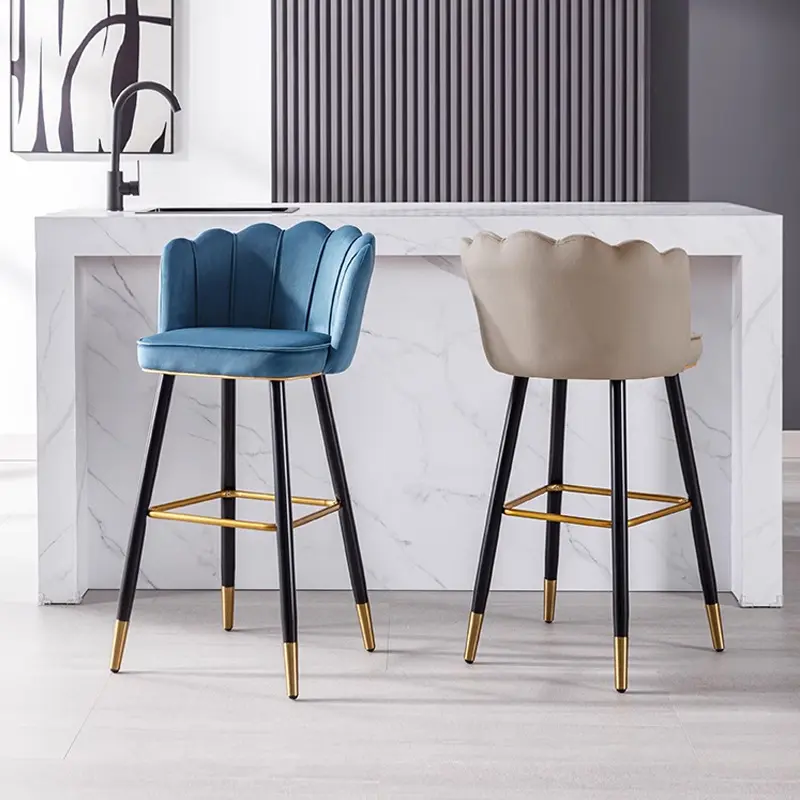 Cadeira de bar luxuosa em veludo creme boucle para casa, ilha de cozinha, ouro e cinza claro, ideal para uso doméstico