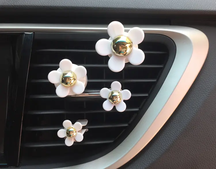 4Pcs Floret Auto Luchtverfrisser Parfum Clip Leuke Kleine Bloemen Roze Auto Accessoires Interieur Vrouw Aromatherapie Air Vent Clip