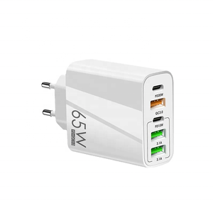 Soporte de teléfono celular Cargador tipo C Teléfono Cargador rápido universal 3.1A Cargador de teléfono celular portátil Adaptador de carga de salida múltiple - Product Image 1