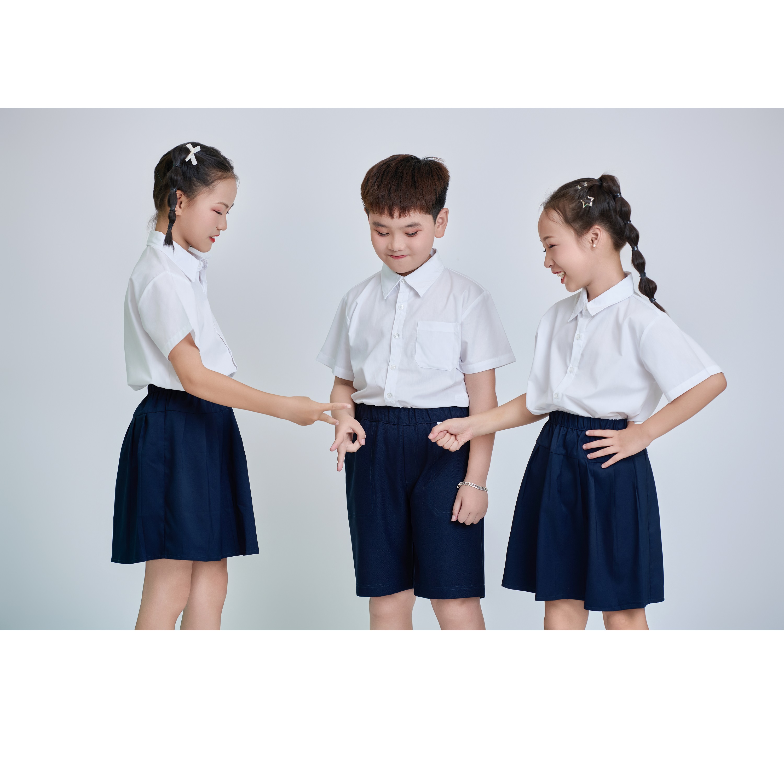 สีน้ำเงินกรมท่า