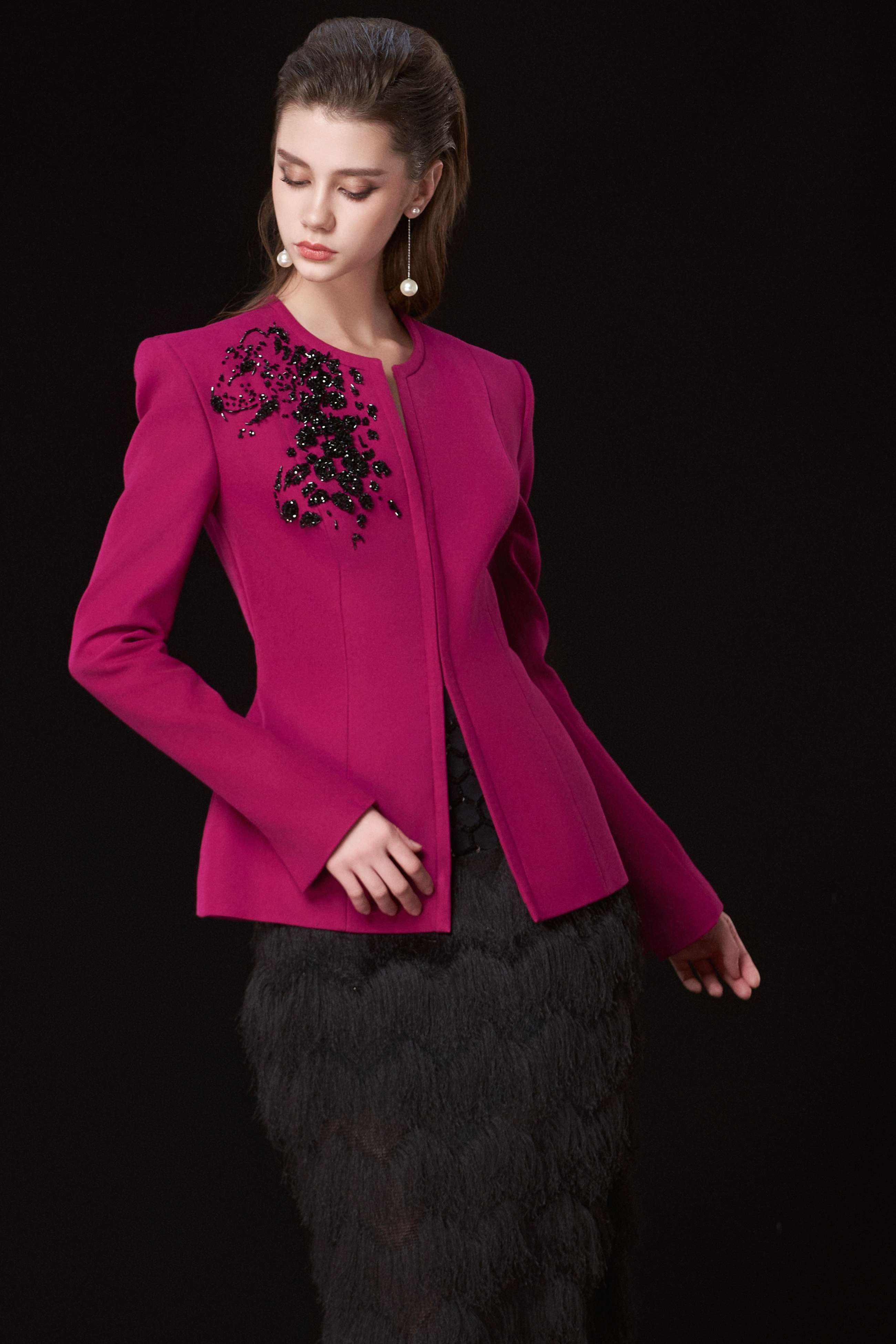 สีชมพูเข้ม