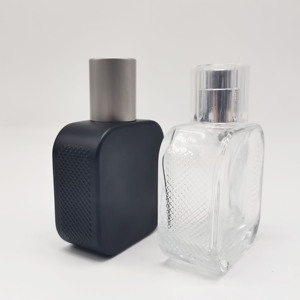 50ml şık ve lüks siyah boş kare parfüm cam şişe sprey kapağı ile bir Logo olarak kullanılabilir. - Product Image 3