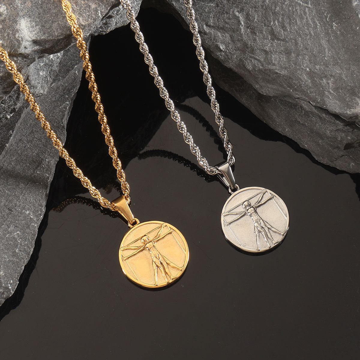 Pendentif Vitruvien avec chaîne en corde
