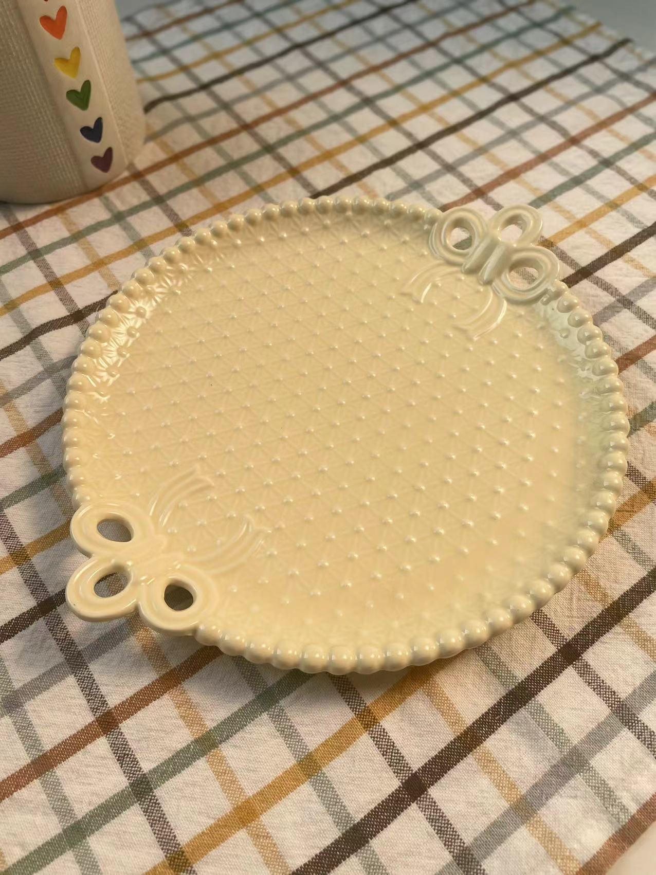 8-inch bow plate (cream yellow)