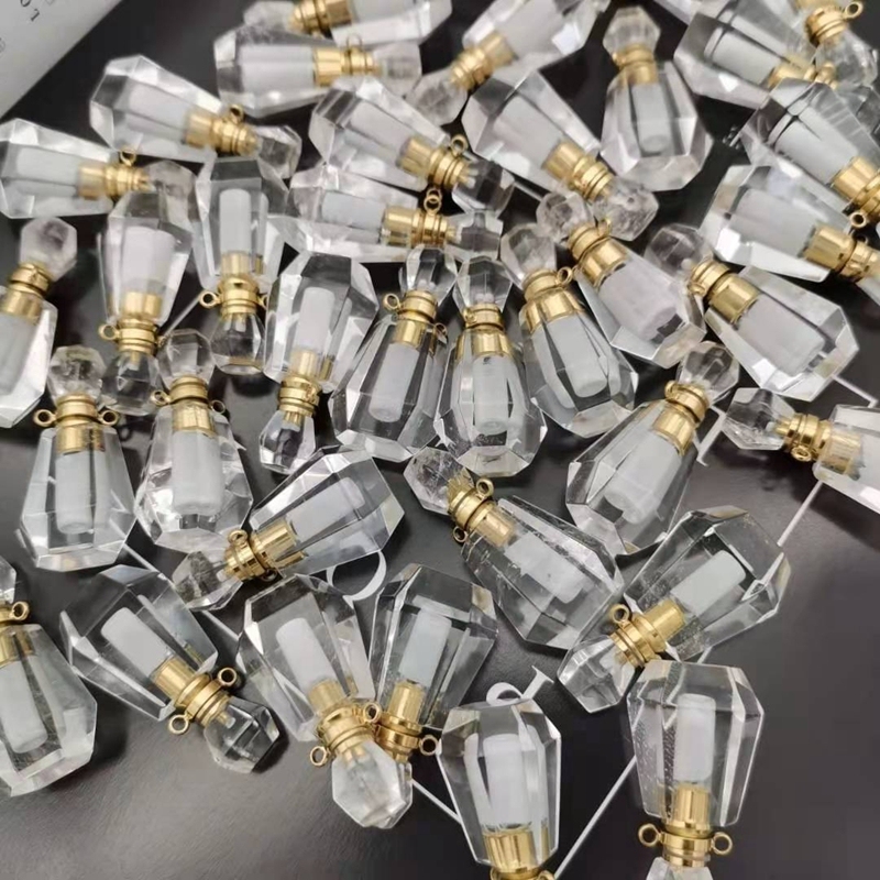 Bouteille de parfum de quartz clair