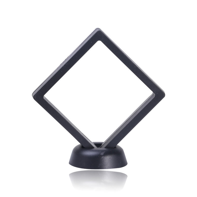 A black 11*11cm round base
