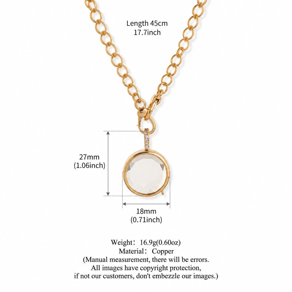 Collana con ciondolo rotondo trasparente.
