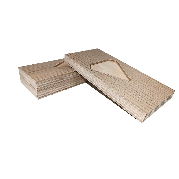 Placage de bois de balsa sur des feuilles de contreplaqué-Une alternative à faible coût et à haute résistance au bois de balsa massif
