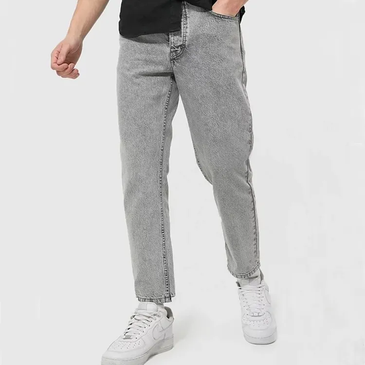 Jeans larghi da uomo in bianco pantaloni denim liscio gamba dritta uomo mufti jeans tono normale per uomo