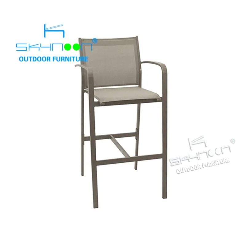 Chaise de balcon extérieur à la mode de haute qualité, cadre métallique, chaise de bar extérieur, tabouret de bar extérieur de jardin moderne (54014A)
