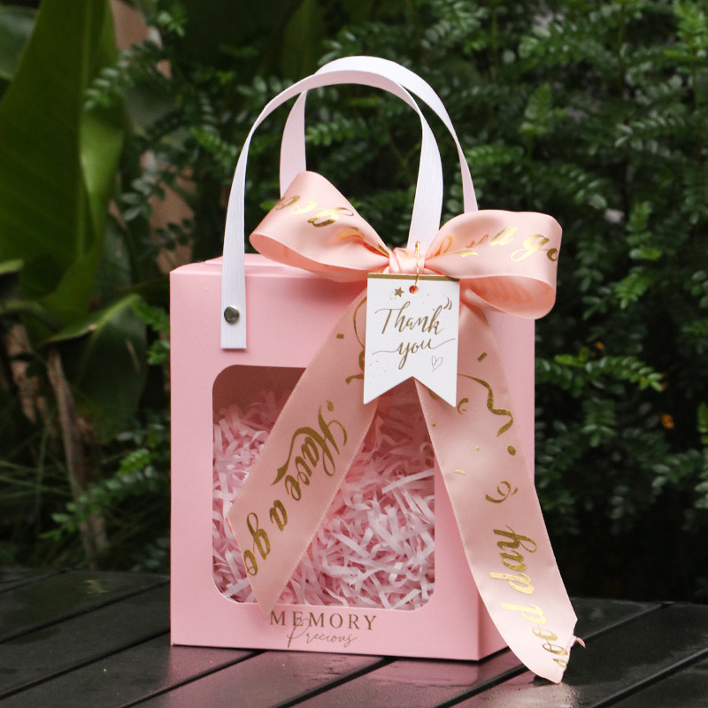 Rose + herbe Lafite + ruban + étiquette
