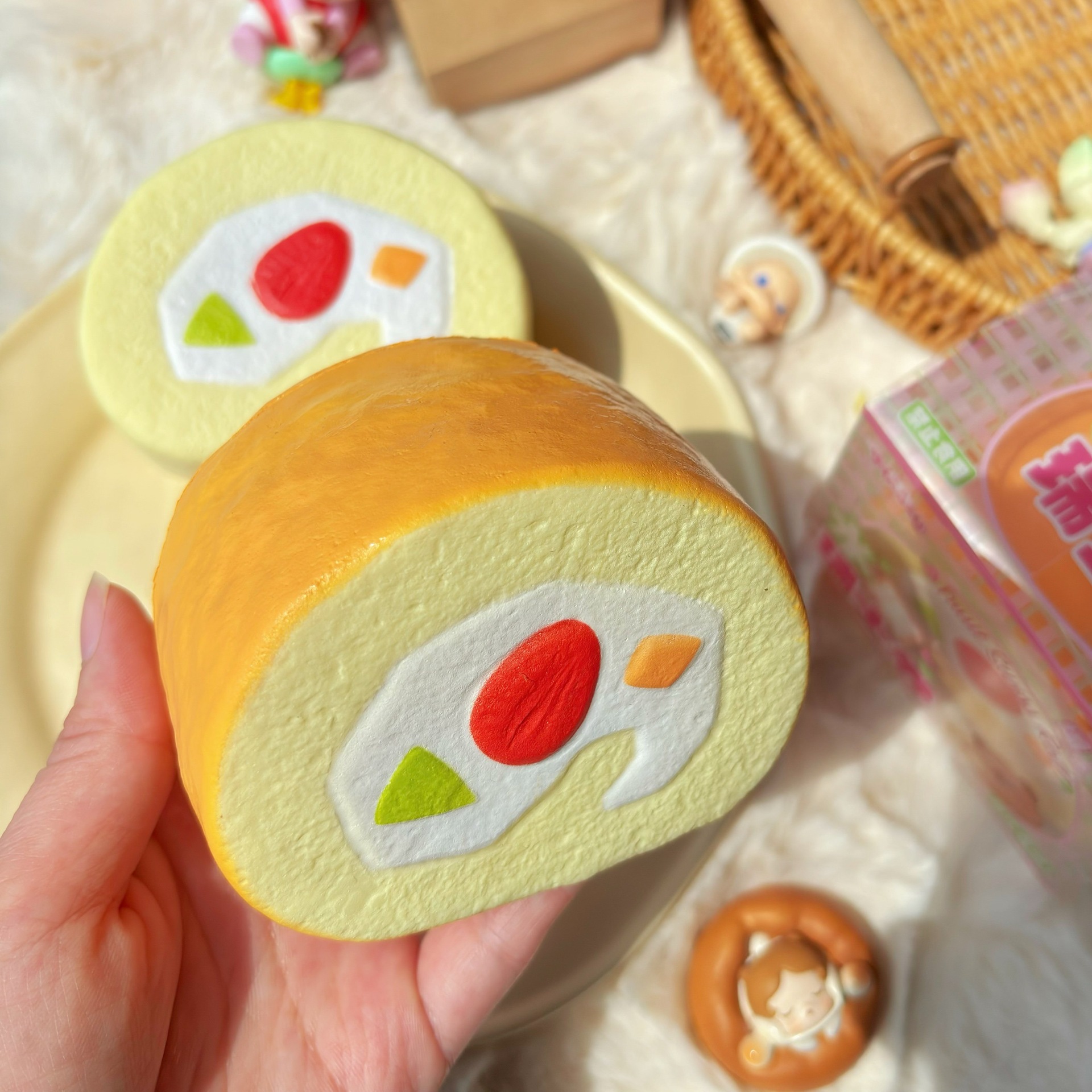 Capybara swiss roll