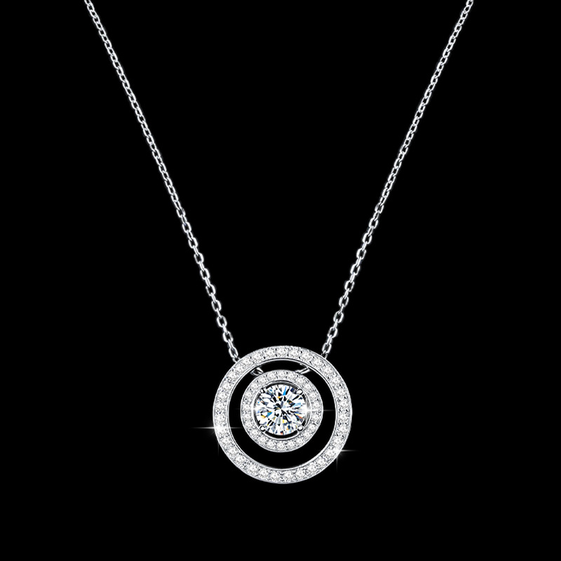 white moissanite 1CT