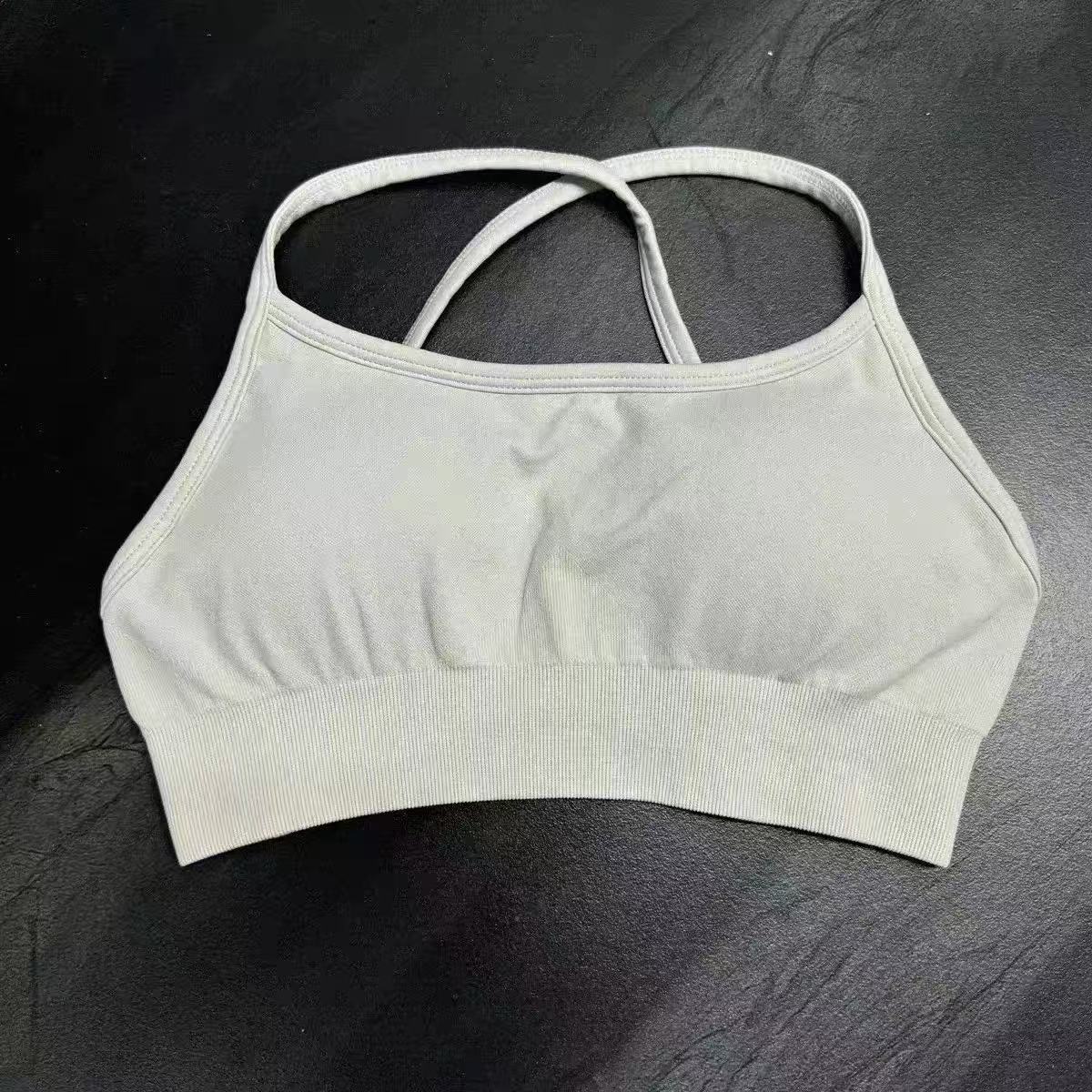 Soutien-gorge en plumes de riz