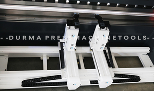 Alta configurazione idraulica 3D programmazione DA69T CNC pressa freno servo 300T 4 metri - Product Image 6