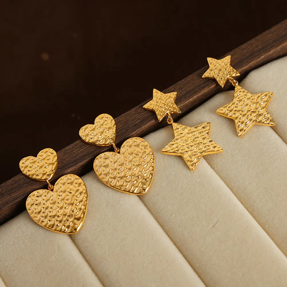 Orecchini a forma di cuore con struttura a forma di stella orecchini pendenti Bijoux da donna semplici in metallo a prova di ruggine gioielli in oro quotidiano alla moda