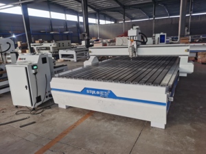 Enrutador CNC ATC con cortador de cuchillo oscilante - Product Image 4