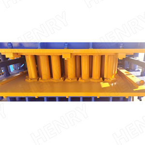 Máquina de fabricación de bloques huecos y pavimentadora de hormigón completamente automática de tecnología alemana - Product Image 5