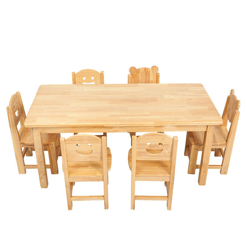 une table et 6 chaises