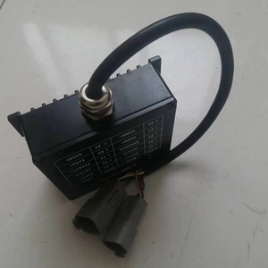 Заводская цена Lux Deshan Тяжелая JCM Yuchai панель управления UTQD04002AA-24V Shantui SE220 Экскаватор дроссельной заслонки Контроллер T0412-05121LXL - Product Image 3