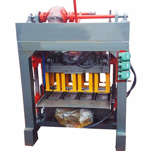 Máquina de fabricación de ladrillos de arcilla de precio más bajo de suministro de fábrica para máquina de maquinaria de bloques de pavimentadora de enclavamiento de ladrillo en Kenia alrededor de 30 años - Product Image 3