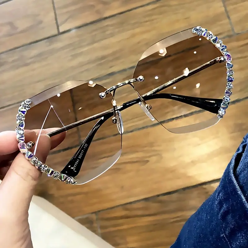 Óculos de sol quadrados para mulheres, óculos de sol quadrados de diamante para decoração de moda, tamanho pequeno