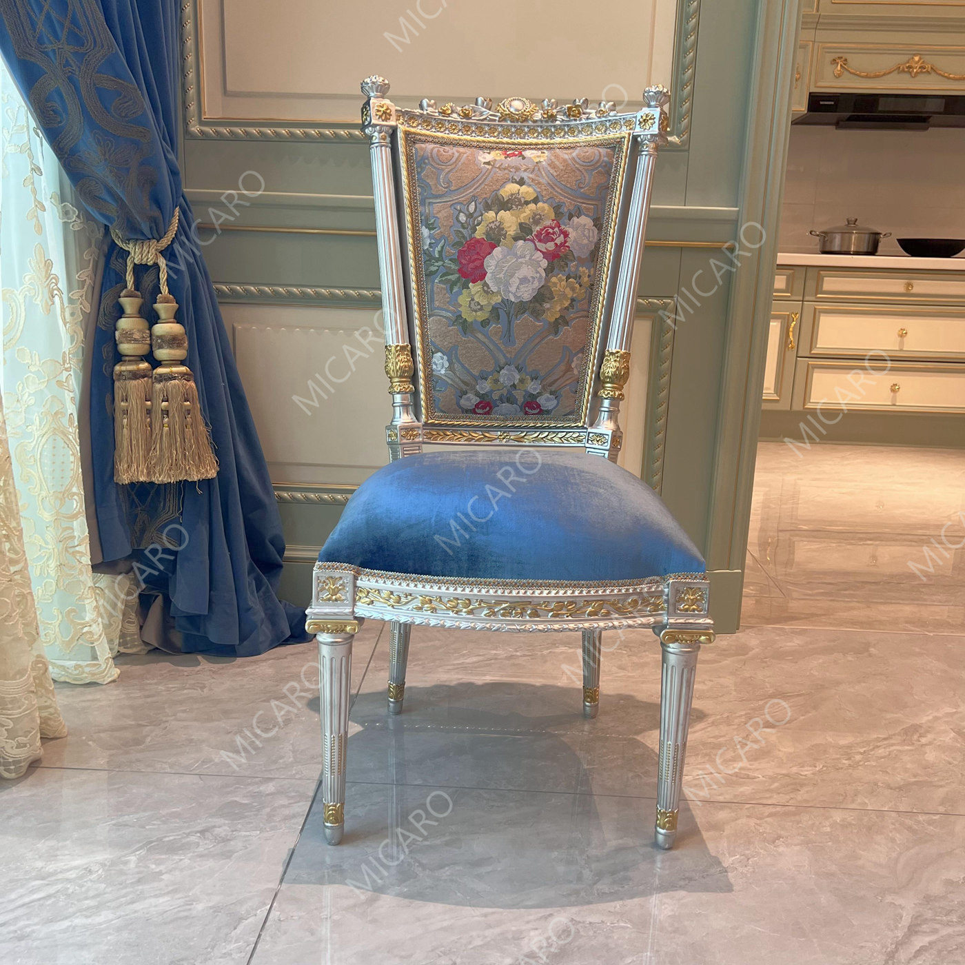 Chaise de salle à manger