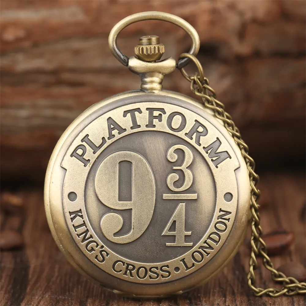 King's Cross London Antique Nine 3/4 Diseño de plataforma a granel Relojes de bolsillo de cuarzo Collar unisex Cadena colgante