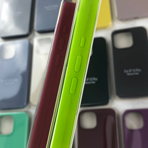 豪华液体硅胶耐指纹手机壳适用于iPhone 15 Pro Max硅胶定制手机壳 - Product Image 2
