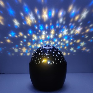 Cadena de luces de proyección de copo de nieve LED impermeable árbol de Navidad luces nocturnas decorativas estrellas giratorias Luna para niños - Product Image 4