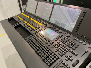 Профессиональный сценический RDM DMX512 консоль Grand Ma2 полноразмерный Grand MA2 Linux системный контроллер с тремя экранами - Product Image 5