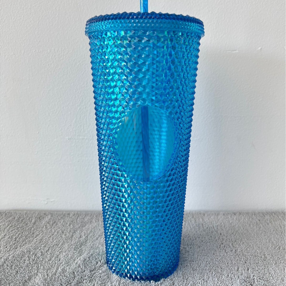 Bleu transparent