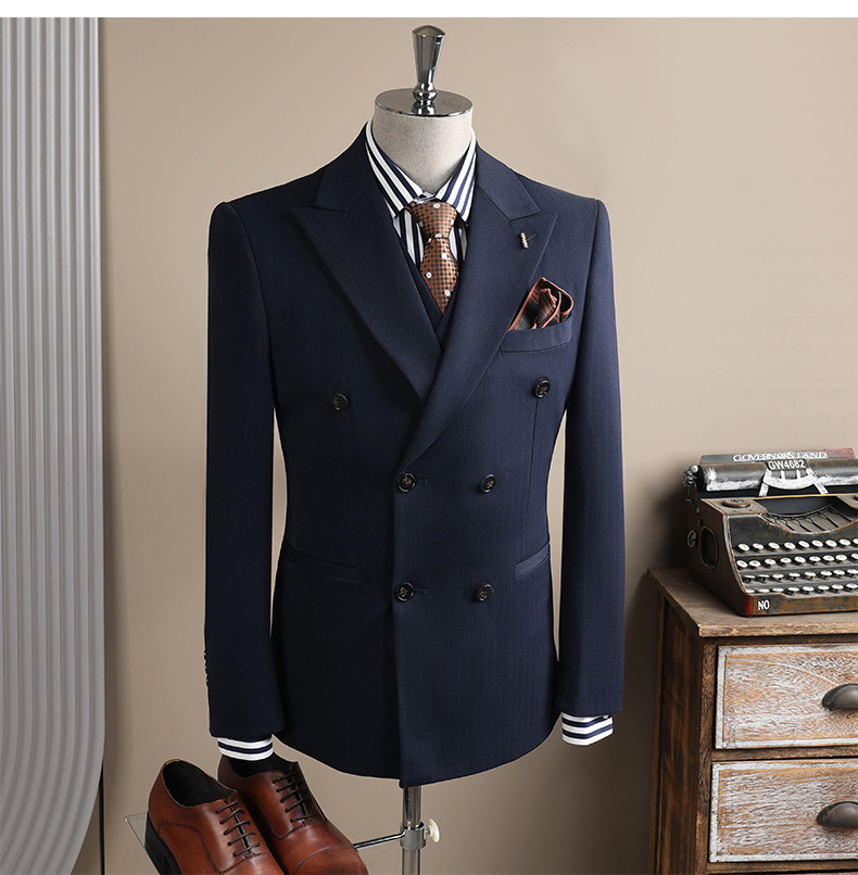 Azul oscuro
