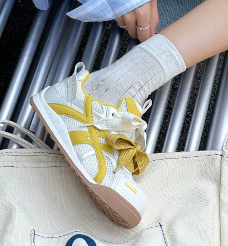 Yellow+ White