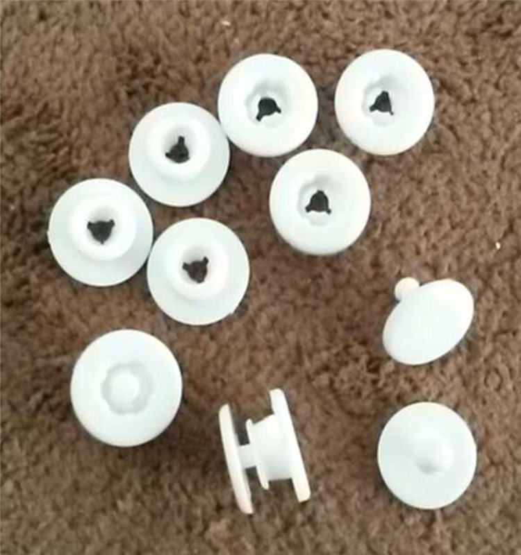 Blanc, mâle dia 9,1 mm, femelle 10 mm